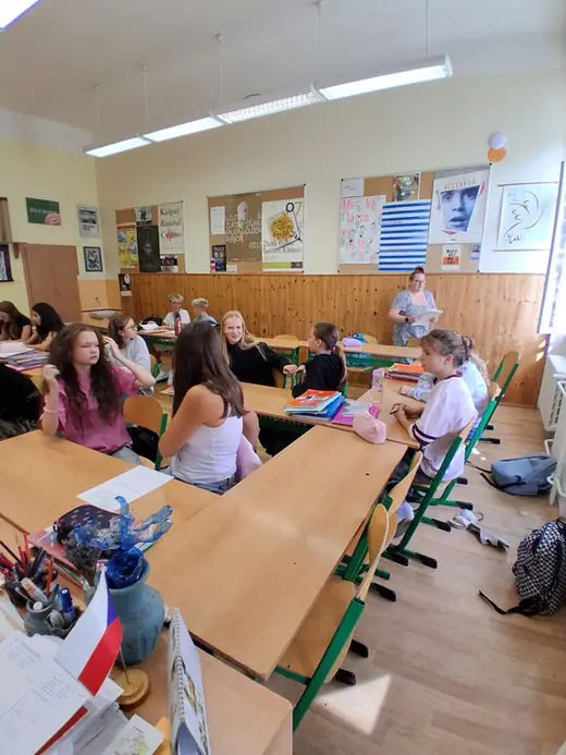 Třída při společné diskuzi